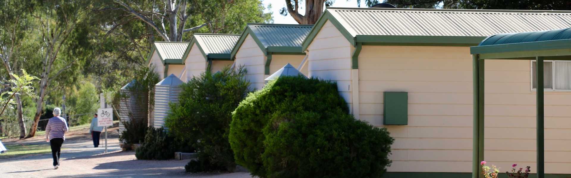 Kui Parks, Melrose Caravan & Tourist Park, Cabins