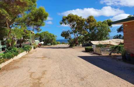 Kui Parks, Harbour View Caravan Park, Driveway