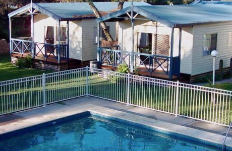 Kui Parks, Cowes, Beach Park Tourist Caravan Park, Pool