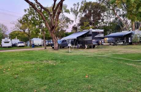 Kui Parks Cobdogla Station Caravan Park