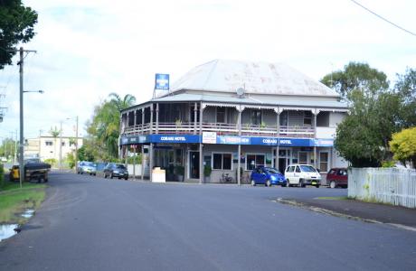 Kui Parks, Coraki Riverside Caravan Park, Pub