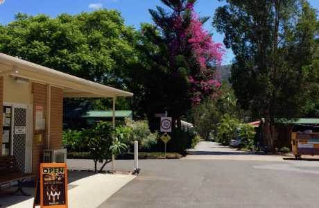 Kui Parks, Diamond Waters Caravan Park, Dunbogan, Caravan Sites