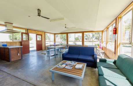 Kui Parks, Holbrook Motor Village Camp Kitchen