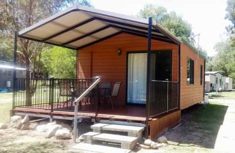 Kui Parks, Khancoban Lakeside Caravan Park, Cabin