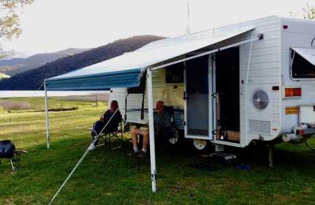 Kui Parks, Khancoban Lakeside Caravan Park, Sites