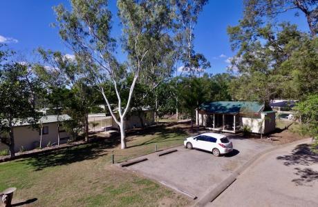 Kui Parks, Monto Caravan Park, Sites