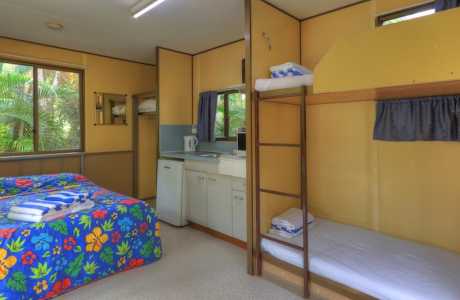 Kui Parks, Tropical Hibiscus Caravan Park, Mission Beach, Cabin