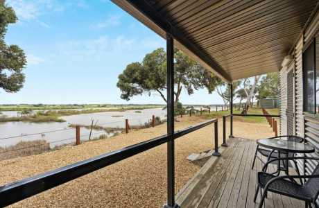 Kui Parks, Waterfront Holiday Park, Tailem Bend SA