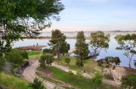 Kui Parks Waterfront Holiday Park Tailem Bend SA