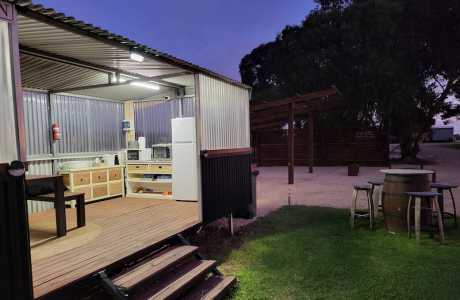 Kui Parks Waterfront Holiday Park Tailem Bend SA